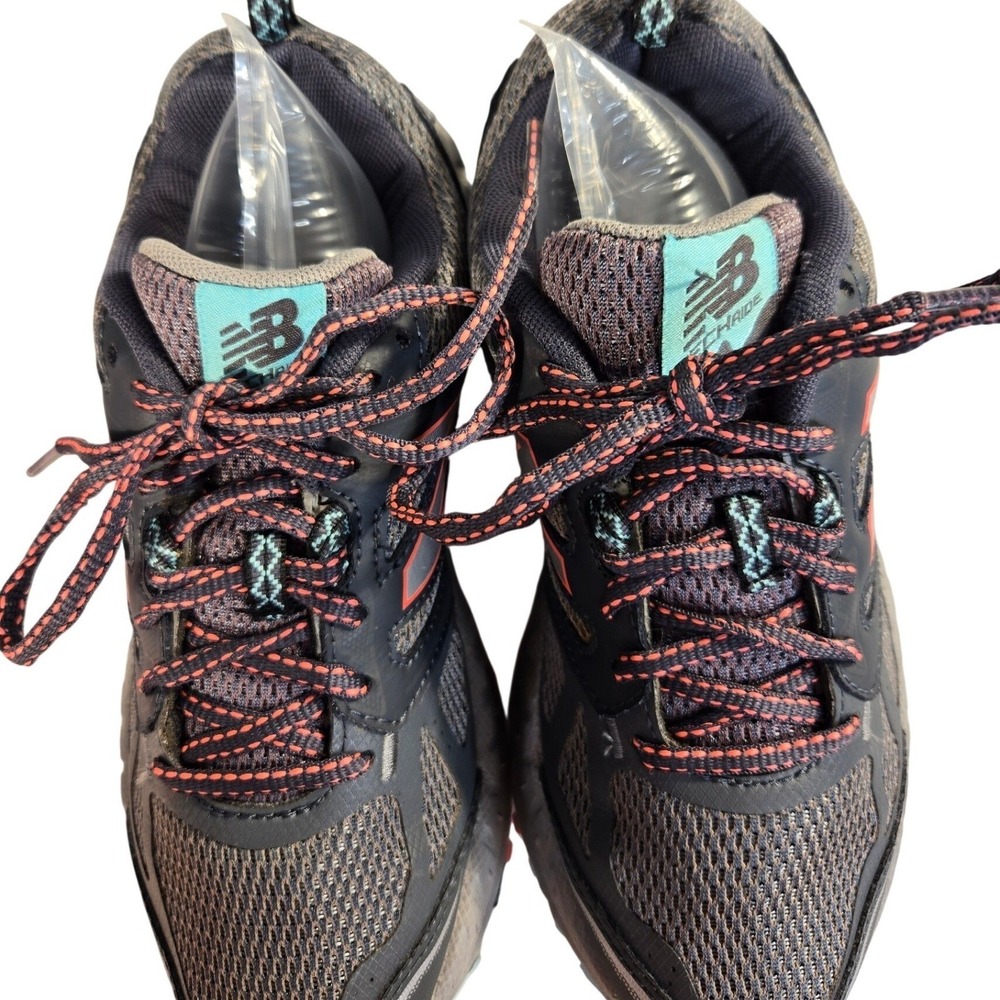 New Balance 410v5 Trail Running Shoes Womens 9 B‎ Grey Navy WT410LG5 TechRide